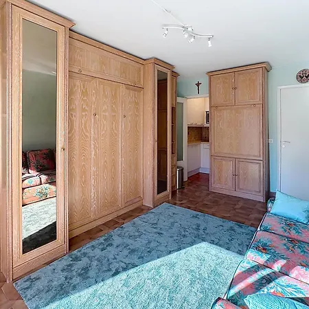 Hello Apartment *