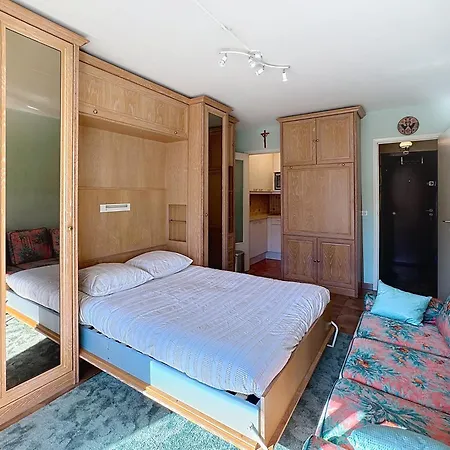 Apartment Hello *