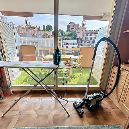 Apartment Hello *